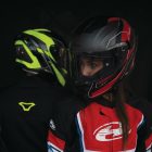 Bukósisak CGM 363G SHOT RACE Matt Fekete/Piros