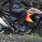 MOTOROS NADRÁG OXFORD ROCKLAND FEKETE/PIROS